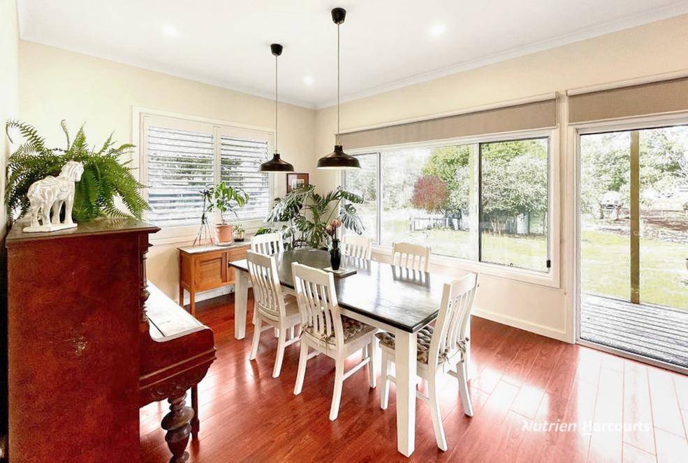 7 Tuckett Street, Casterton For Sale by Farmbuy.com - image 5
