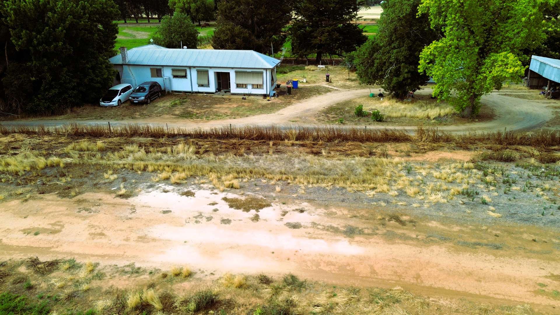 512 Cobram South Road, Cobram For Sale by Farmbuy.com - image 7