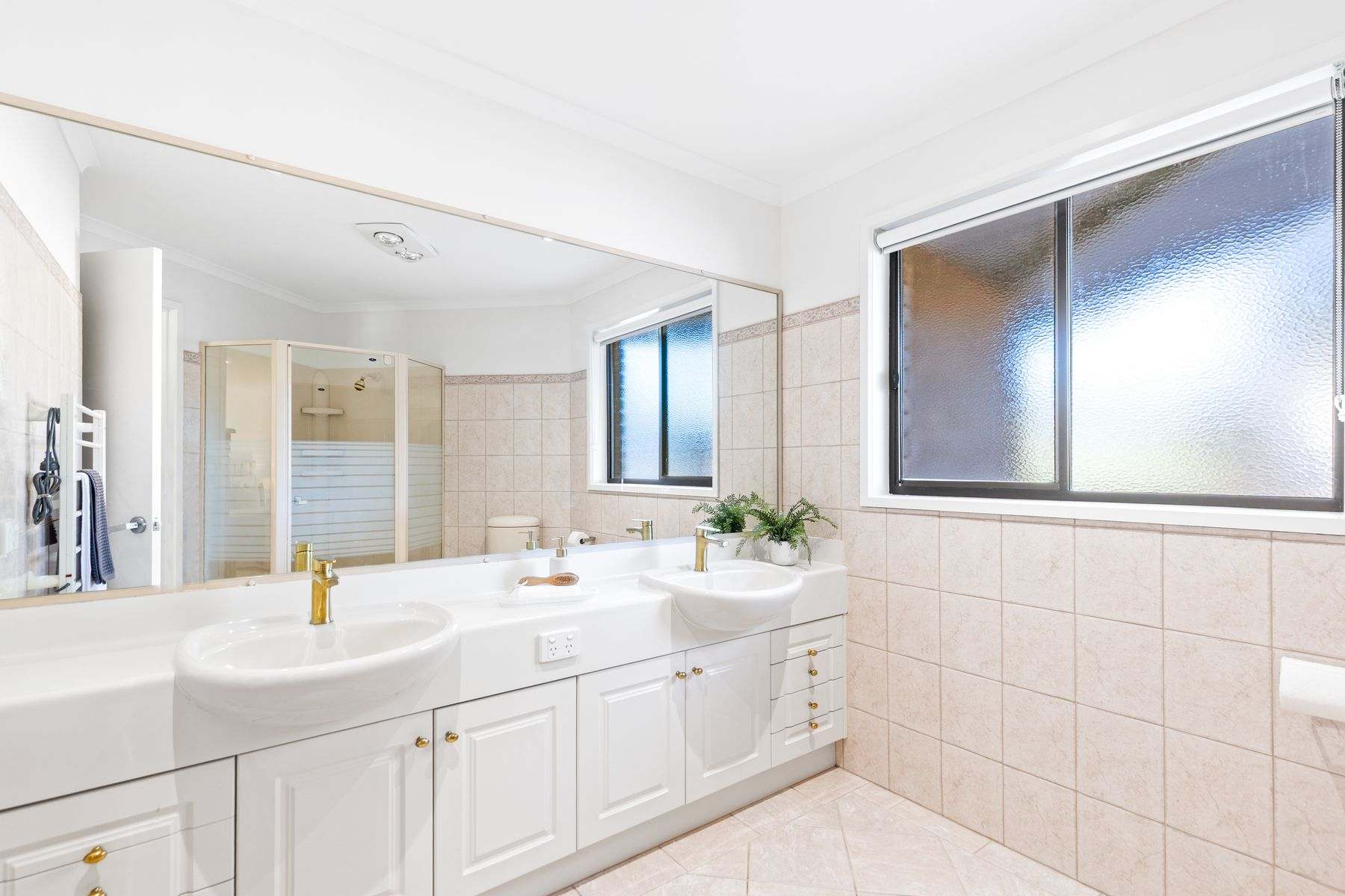 16 Collins Lane, Emu Creek For Sale by Farmbuy.com - image 7