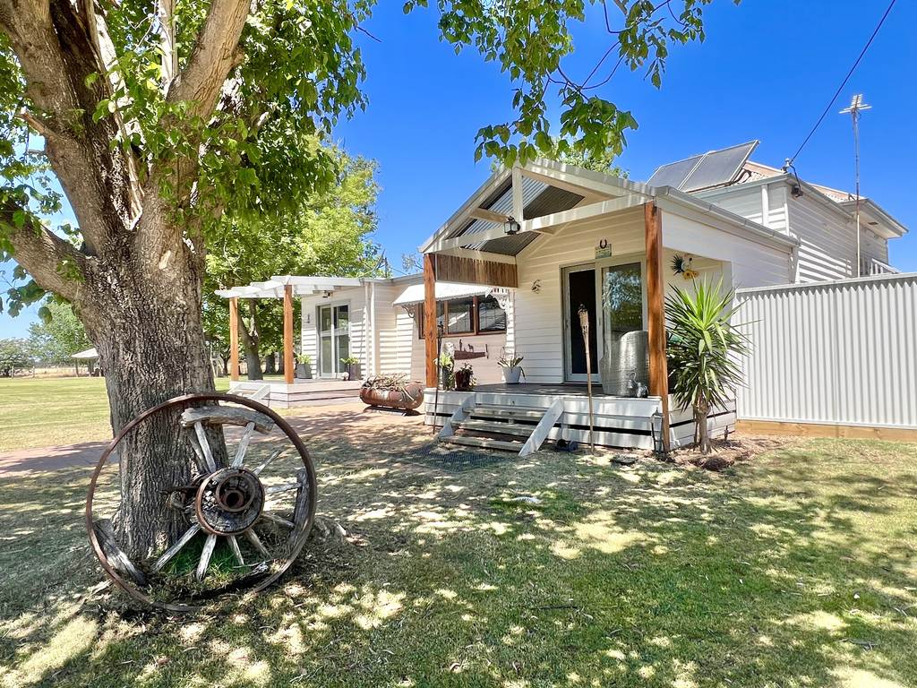 1158 Larissa Rd, Cobram VIC 3644