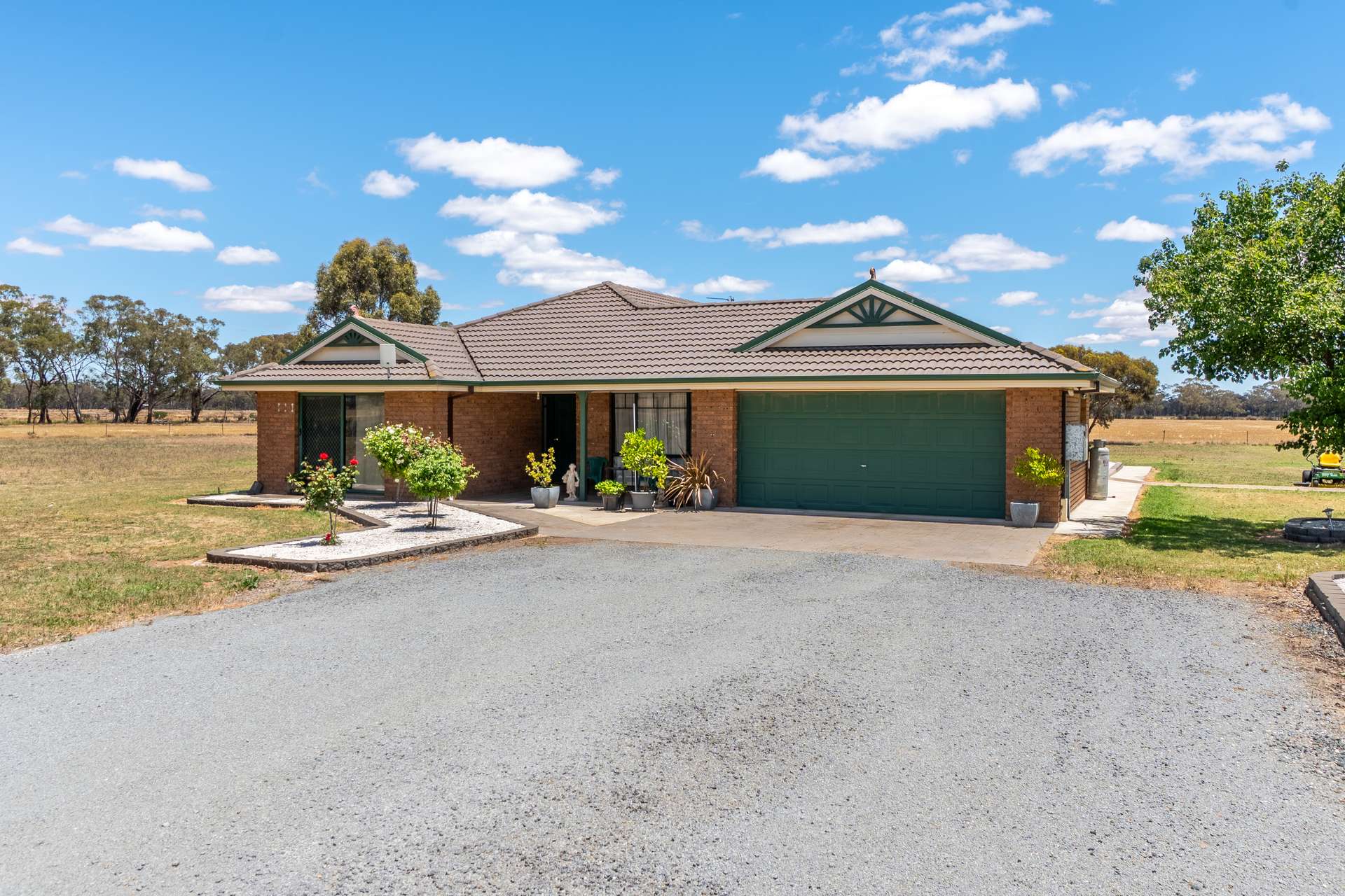 14 Oak Street, Temora For Sale by Farmbuy.com - image 2