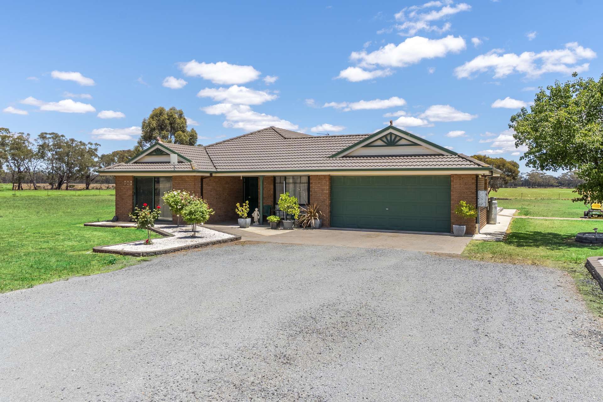 14 Oak Street, Temora For Sale by Farmbuy.com - image 24