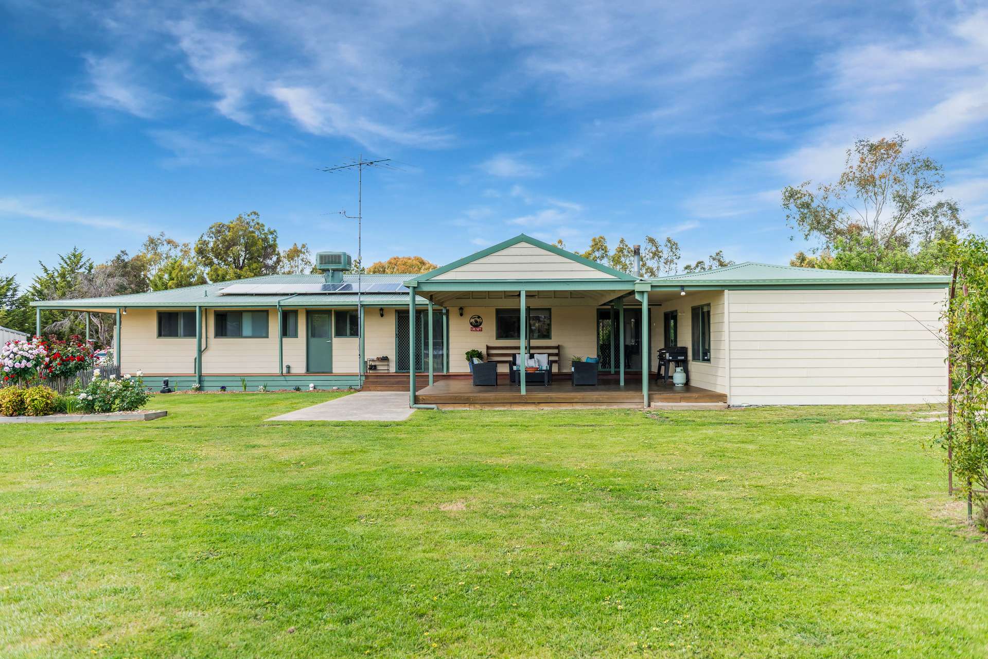 2 Fennelly Drive, Pyalong For Sale by Farmbuy.com - image 13