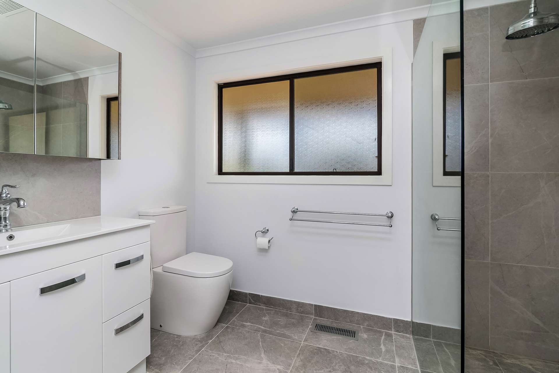 2 Fennelly Drive, Pyalong For Sale by Farmbuy.com - image 8