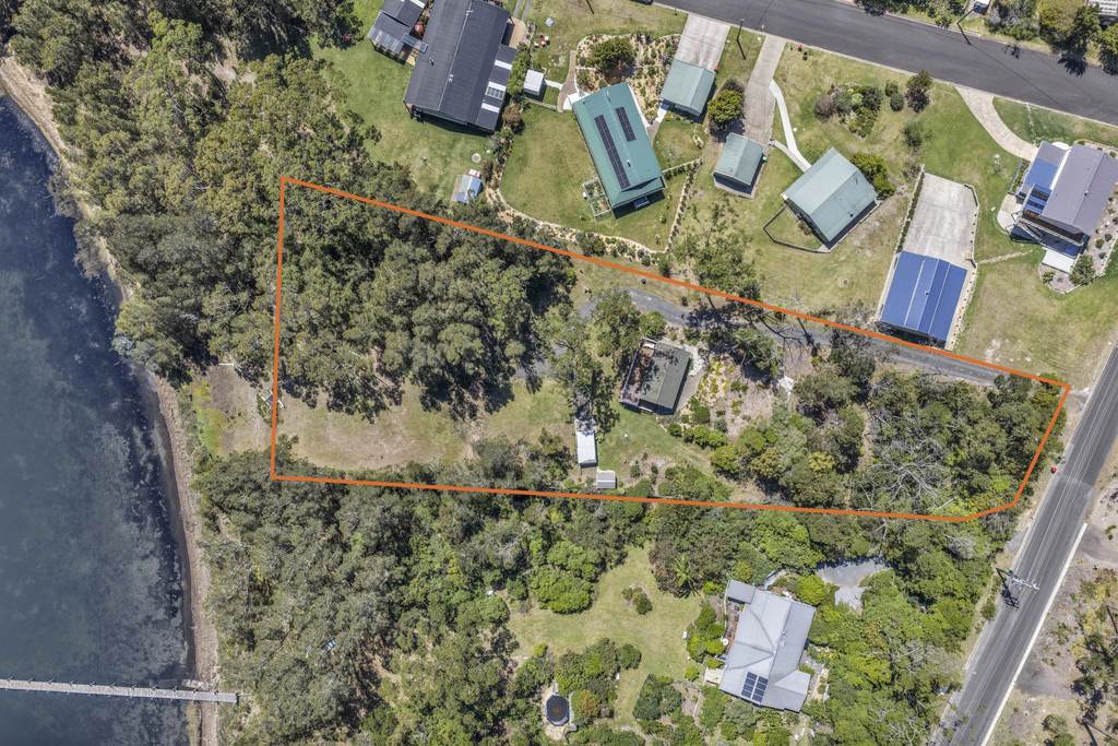94 Fairhaven Point Way, Wallaga Lake NSW 2546