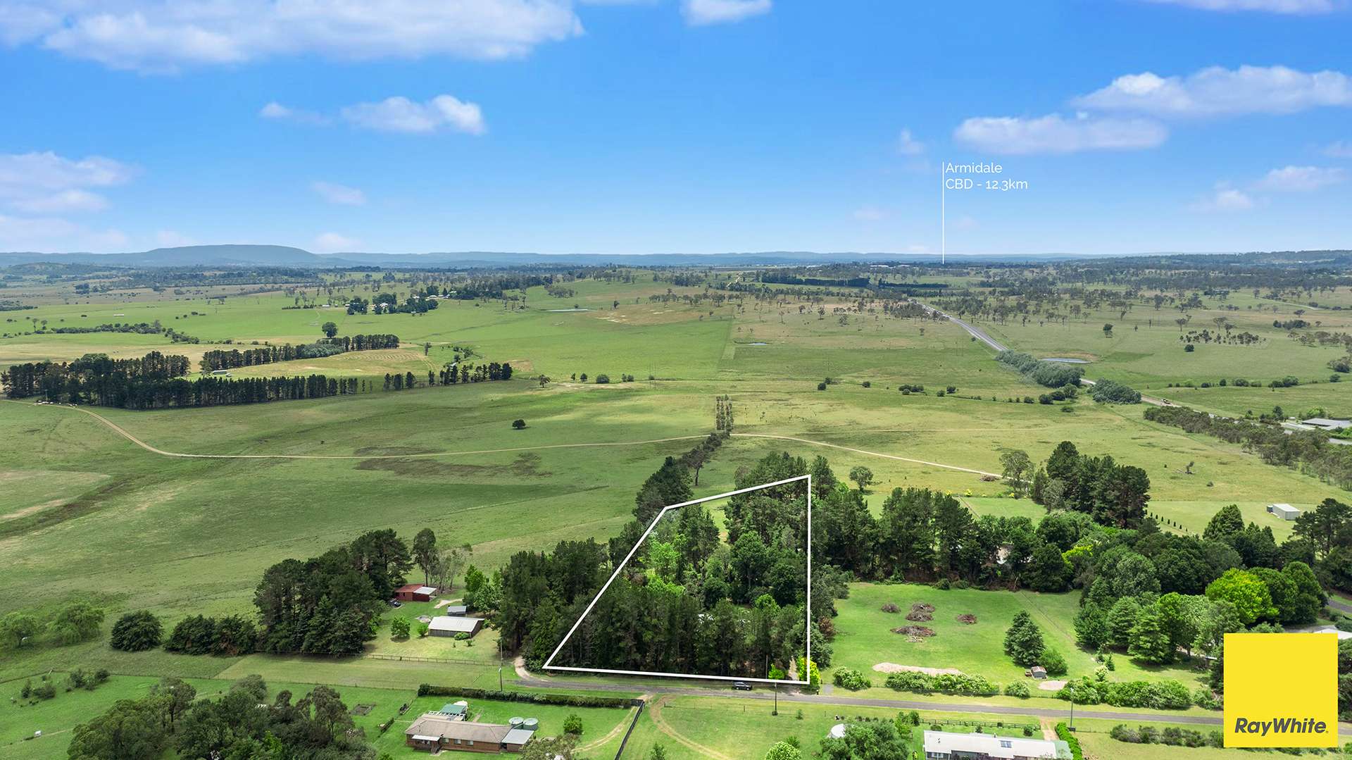 20 Pine Avenue, Armidale Sold by Farmbuy.com - image 1