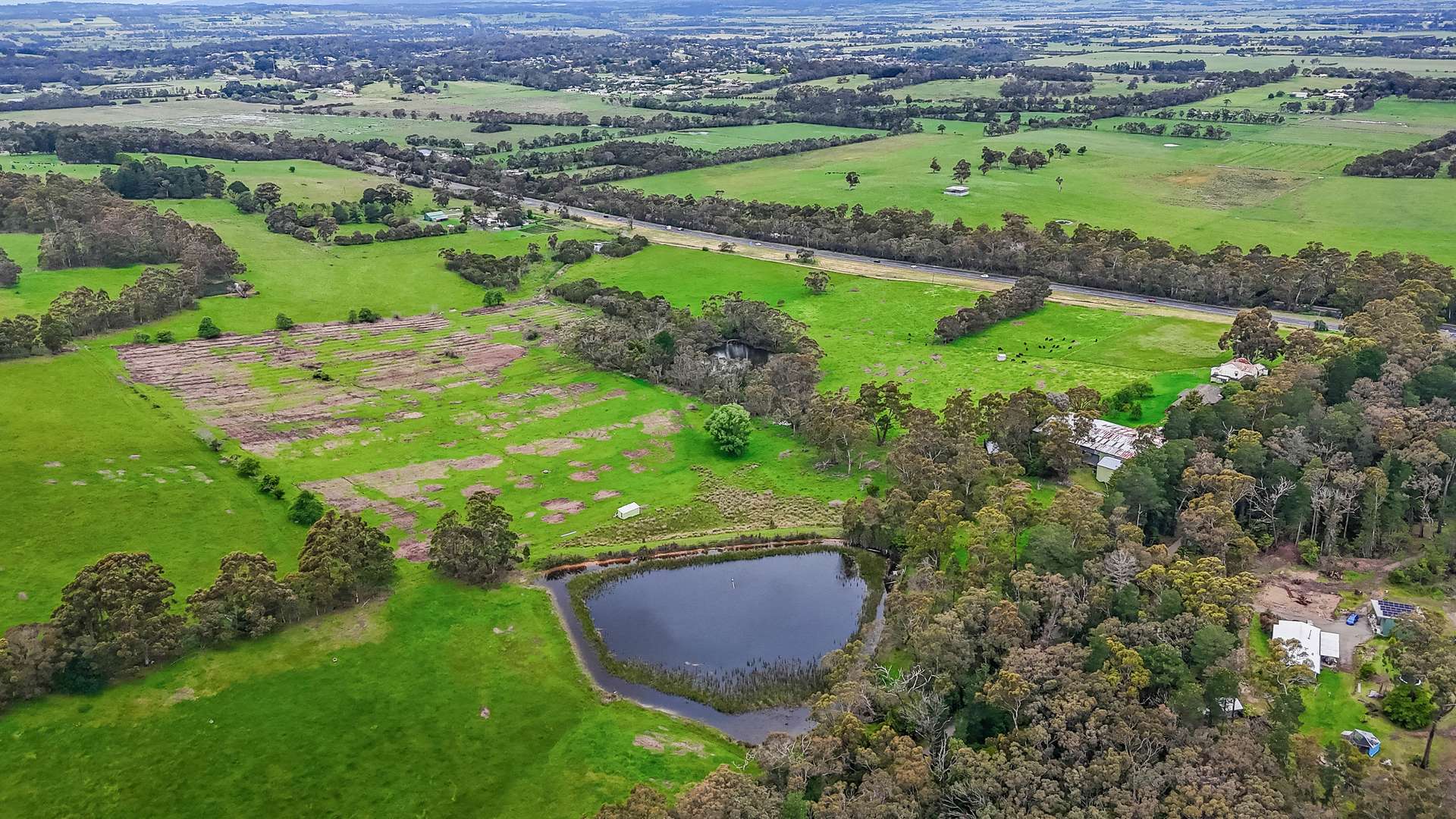 20 Martin Road, Garfield For Sale by Farmbuy.com - image 14