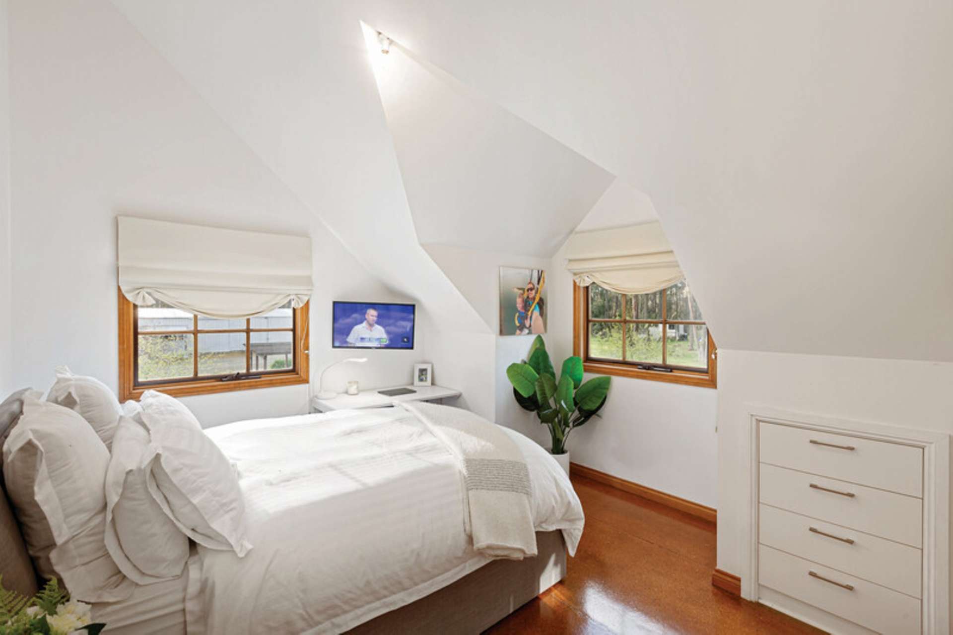 45 Stonier Road, Ross Creek For Sale by Farmbuy.com - image 9