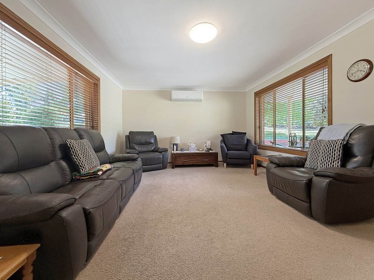 50-52 Petticoat Lane, Young Sold by Farmbuy.com - image 9