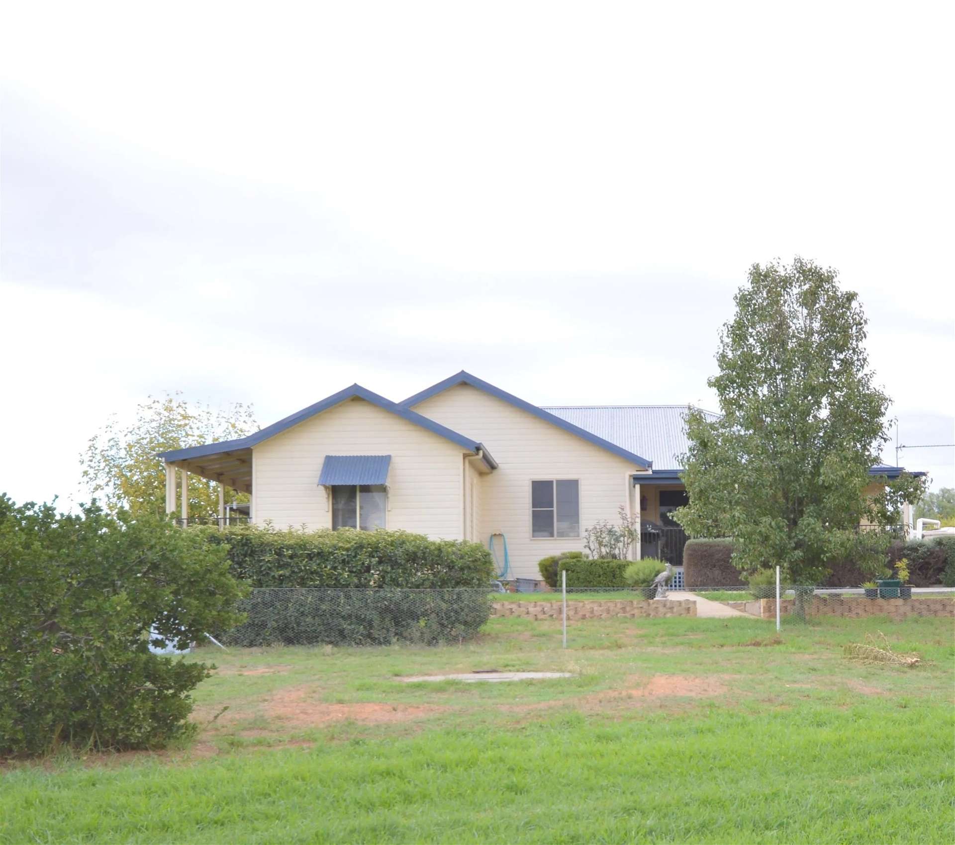 58 Dawson Drive, Cowra For Sale by Farmbuy.com - image 2