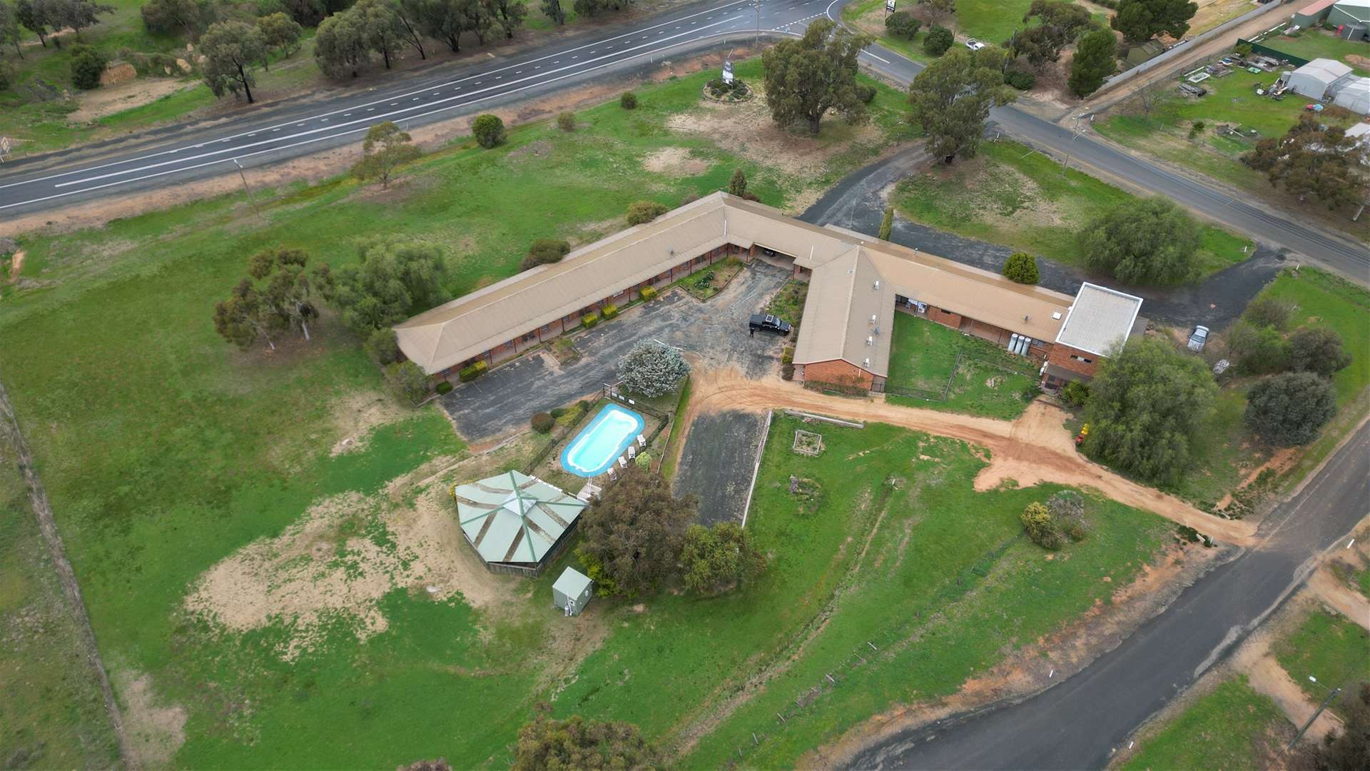 2 Mitchell Street, Mathoura For Sale by Farmbuy.com - image 10