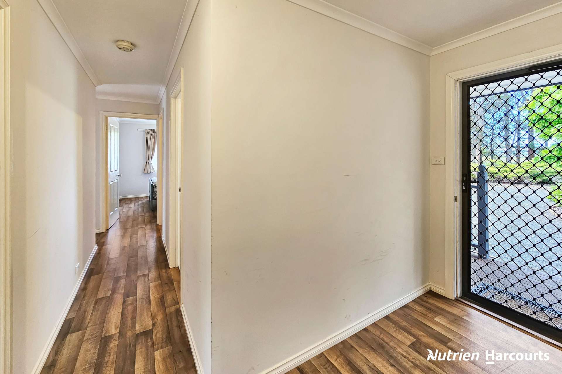 33 Claydon Road, Woodside For Sale by Farmbuy.com - image 22