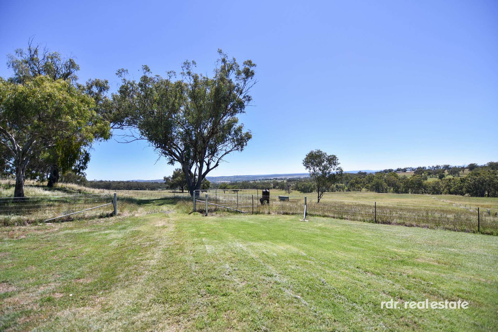 40 Mackie Lane, Inverell For Sale by Farmbuy.com - image 13