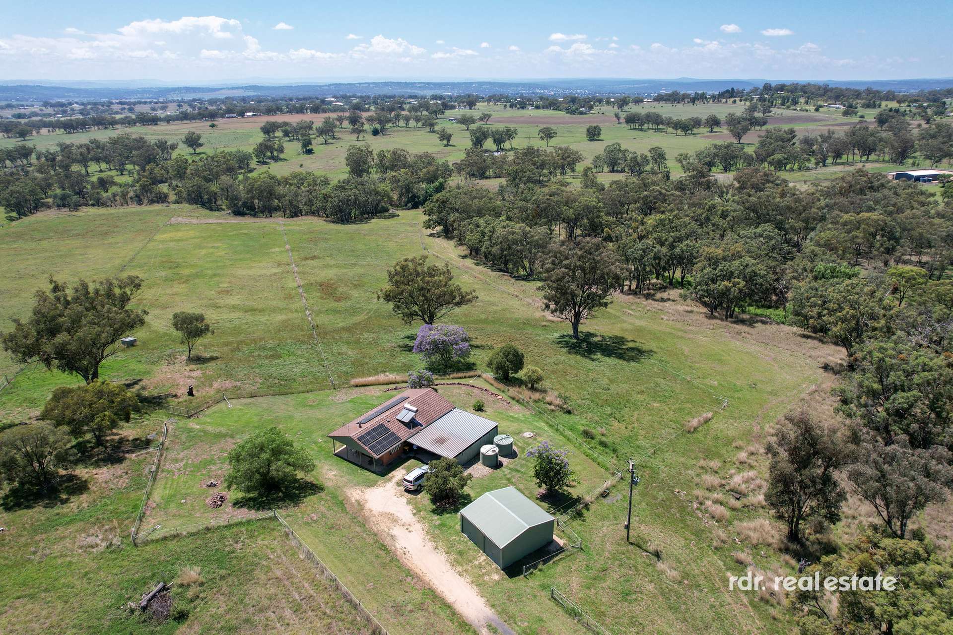 40 Mackie Lane, Inverell For Sale by Farmbuy.com - image 2