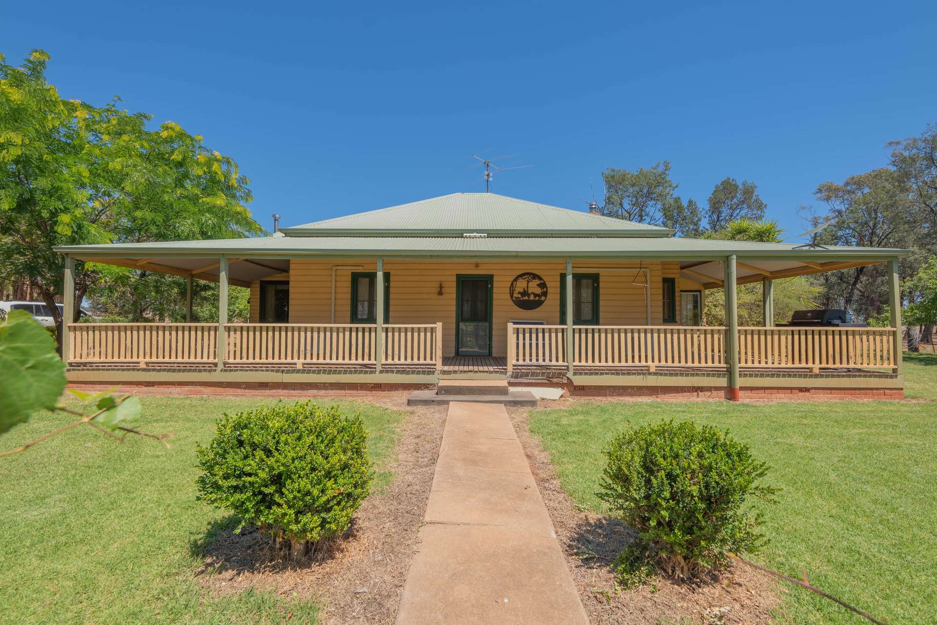 179 Mittons Lane 'Lorna Doone', Pinnacle For Sale by Farmbuy.com - image 4