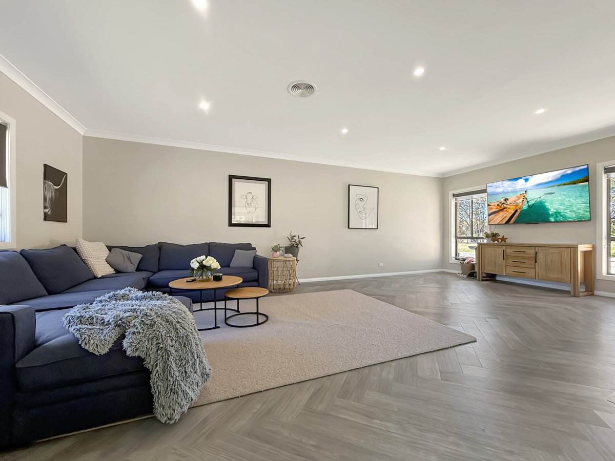 196 Pattersons Lane, Young Sold by Farmbuy.com - image 13