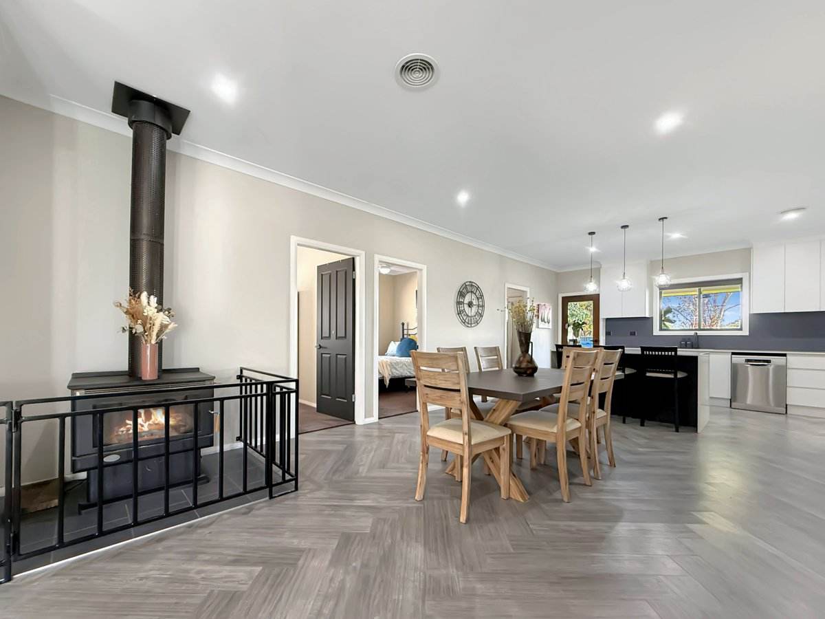 196 Pattersons Lane, Young Sold by Farmbuy.com - image 11