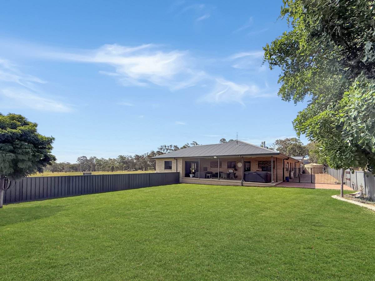 196 Pattersons Lane, Young Sold by Farmbuy.com - image 24
