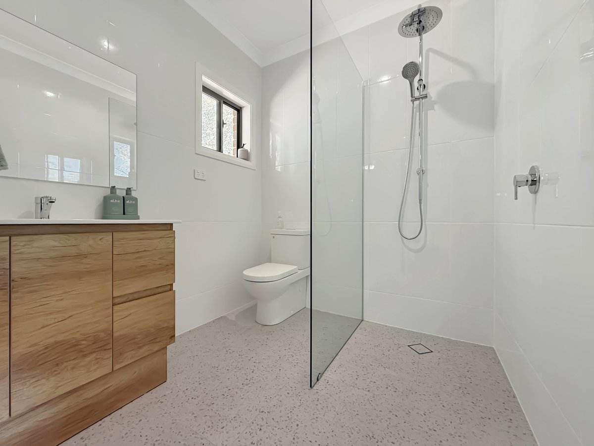 196 Pattersons Lane, Young Sold by Farmbuy.com - image 15