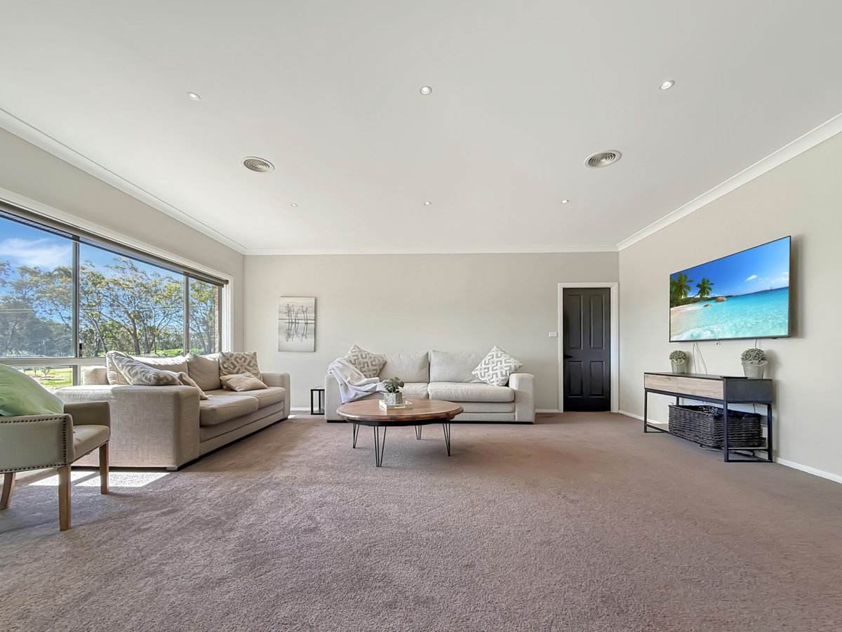 196 Pattersons Lane, Young Sold by Farmbuy.com - image 9