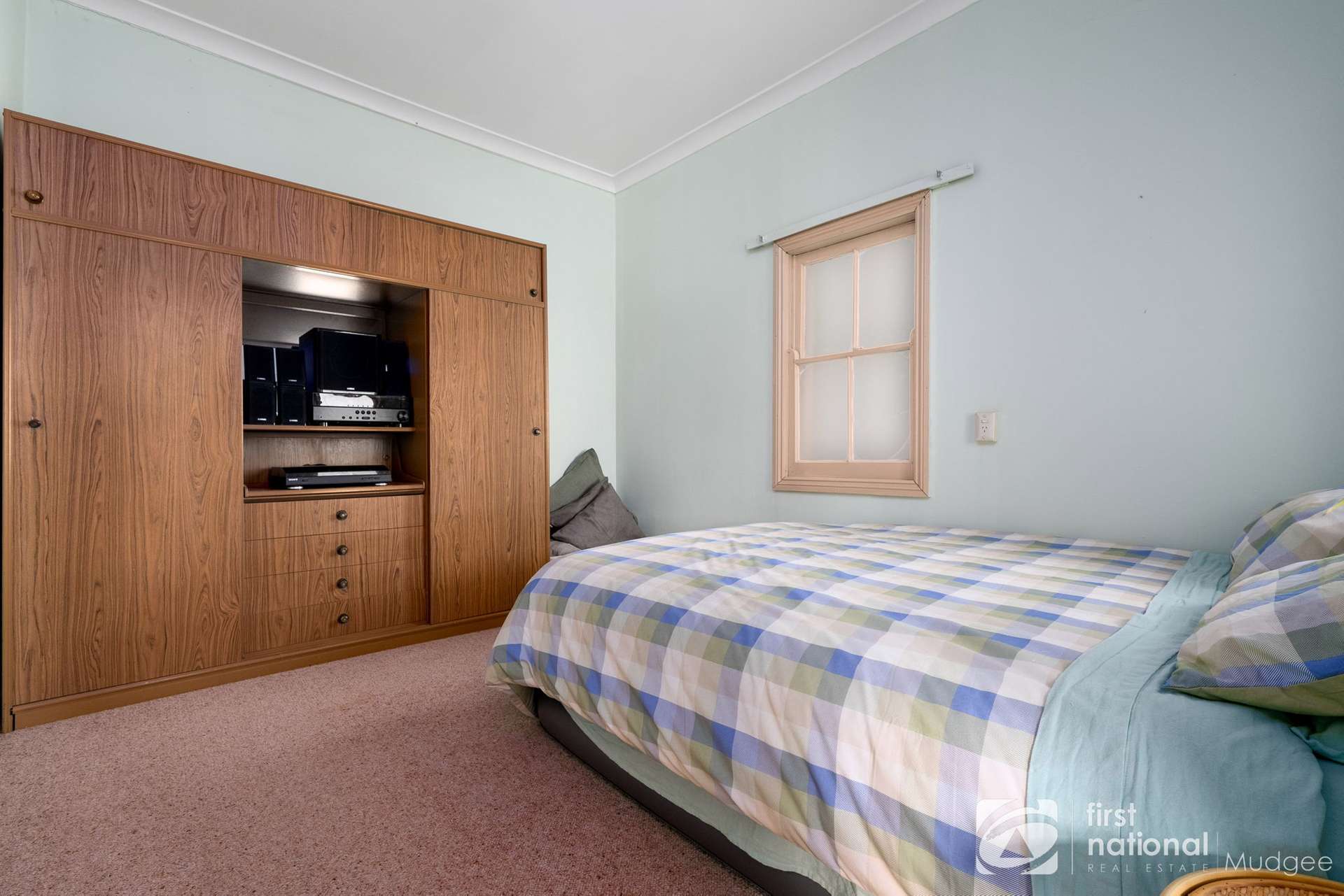 10 Garner Street, Lue Sold by Farmbuy.com - image 8
