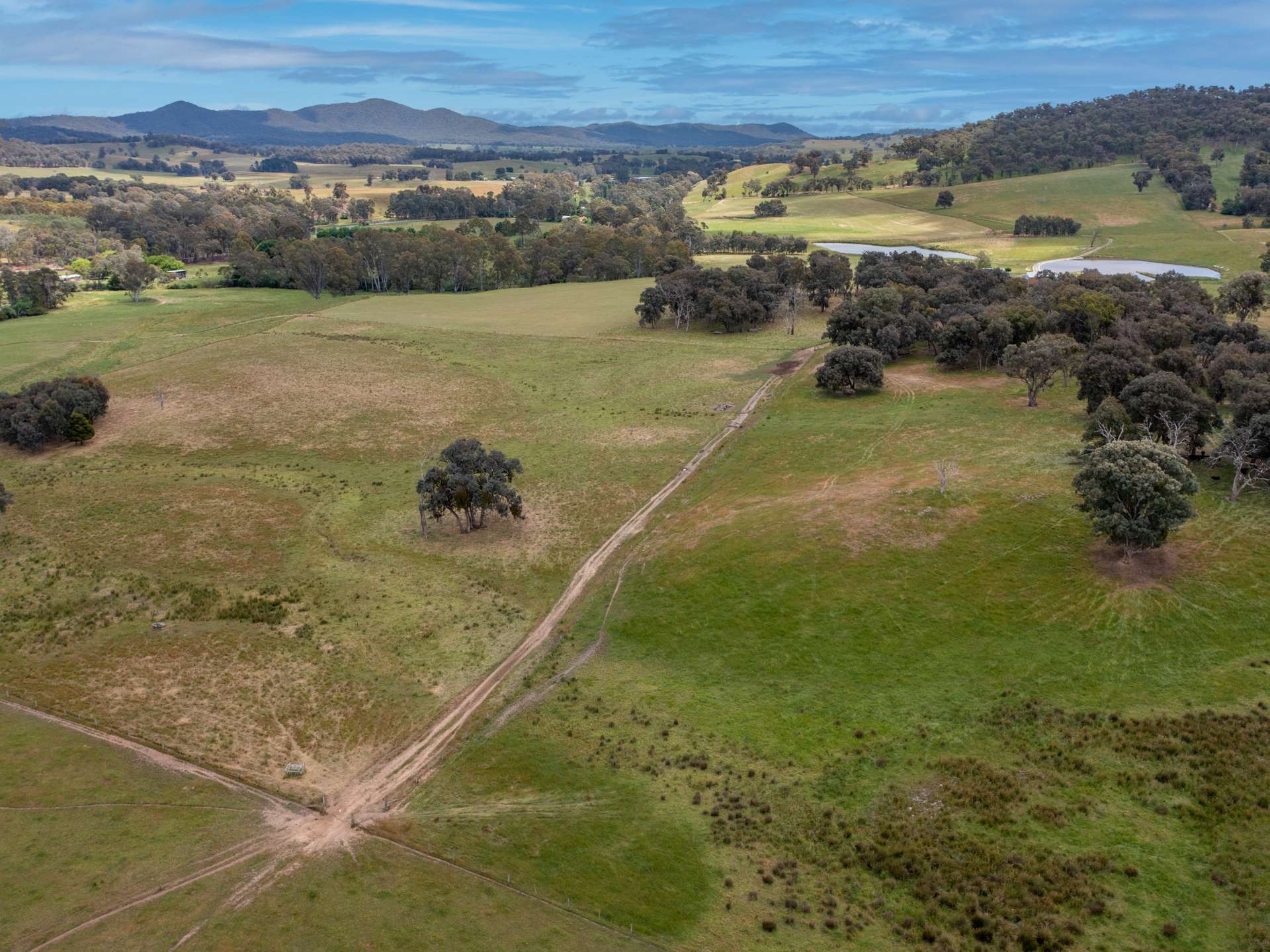 22 Waters Lane, Carboor For Sale by Farmbuy.com - image 4