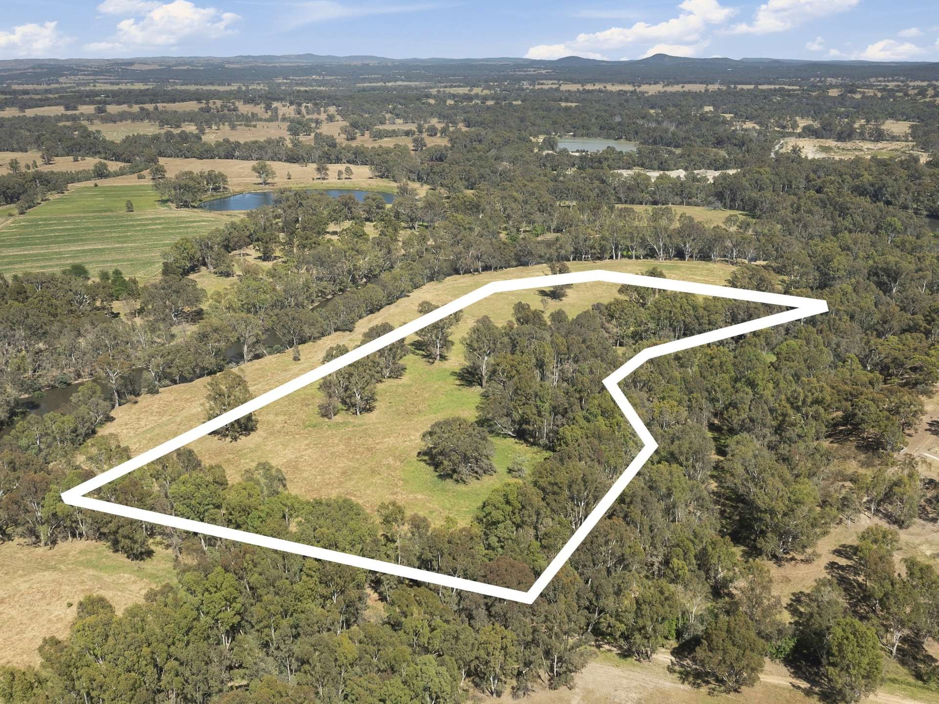 1 Anglesey Street, Seymour Sold by Farmbuy.com - image 7