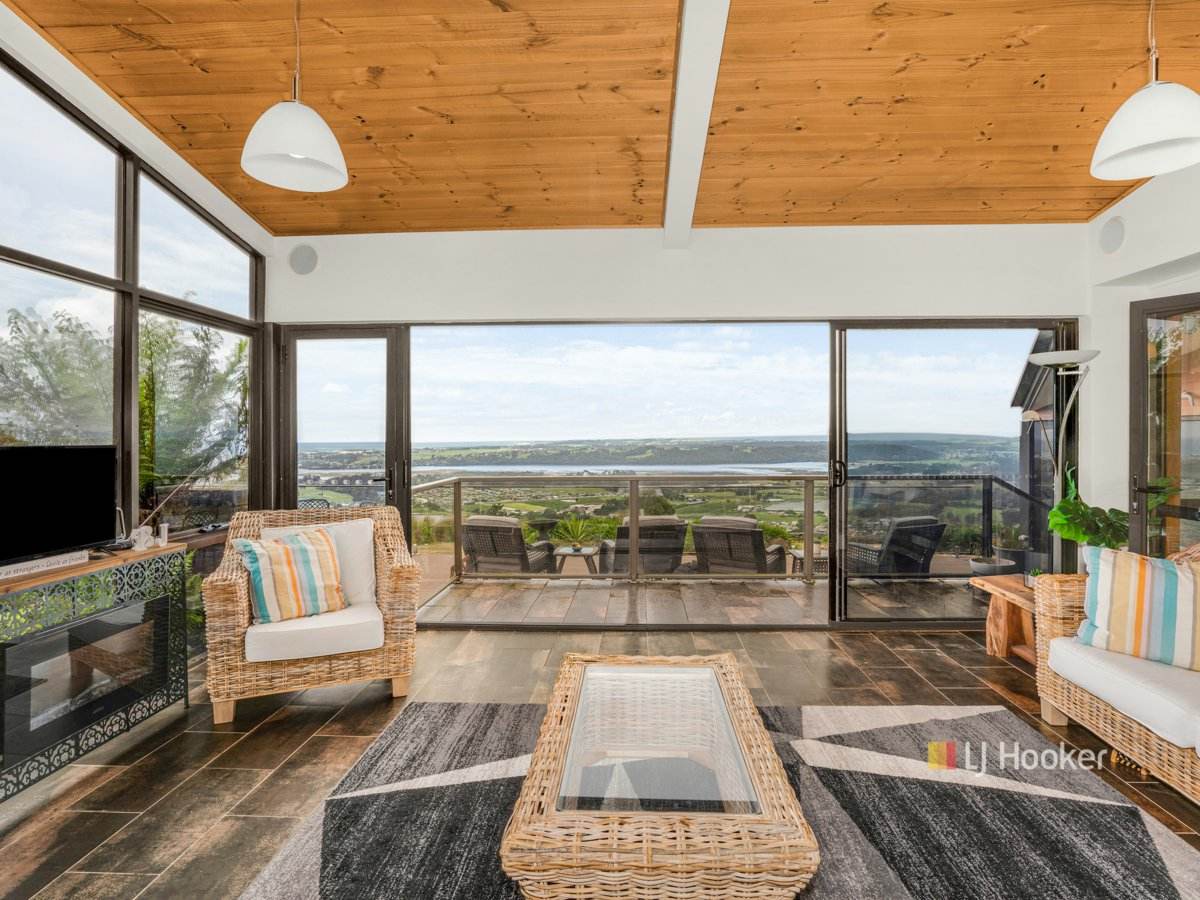 12 Ellice Hill Drive, Spreyton For Sale by Farmbuy.com - image 4
