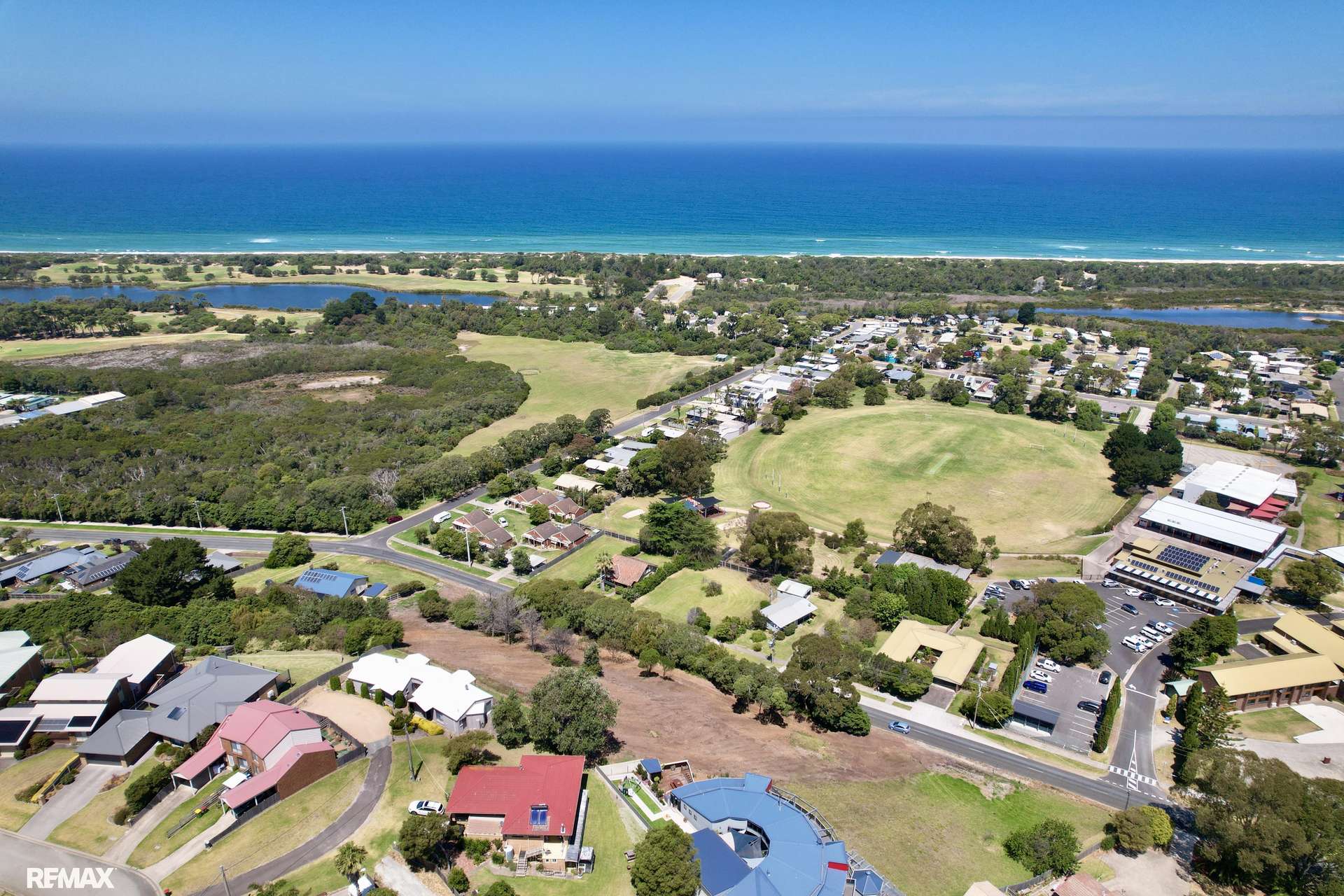 45 Golf Links Road, Lakes Entrance For Sale by Farmbuy.com - image 3