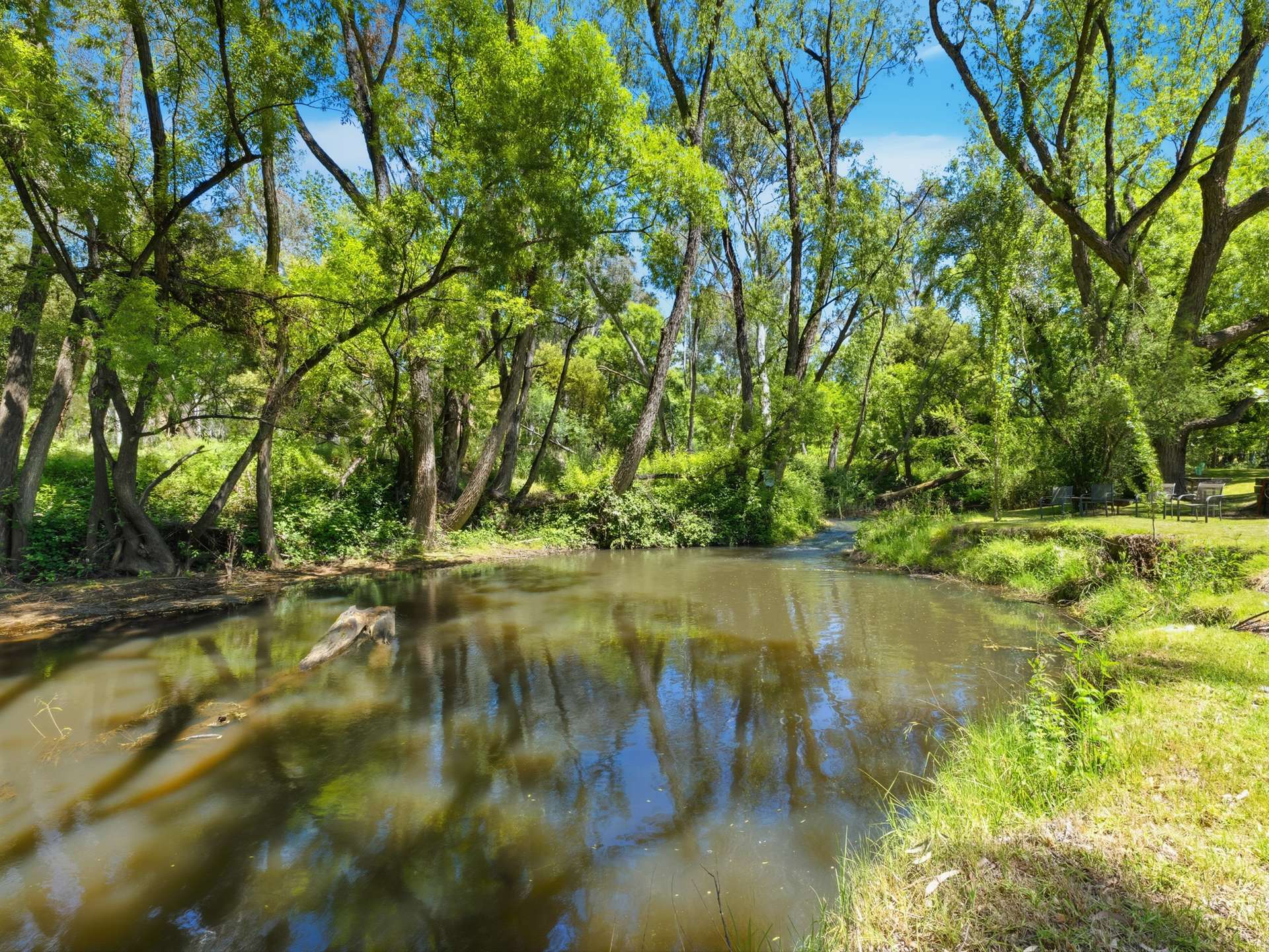 84 Kings Lane, Moyhu For Sale by Farmbuy.com - image 27