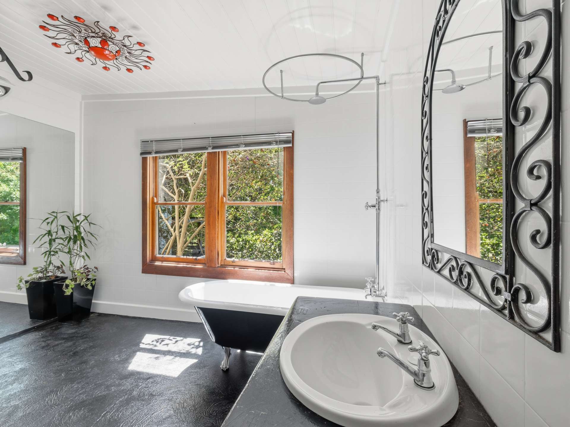 84 Kings Lane, Moyhu For Sale by Farmbuy.com - image 12