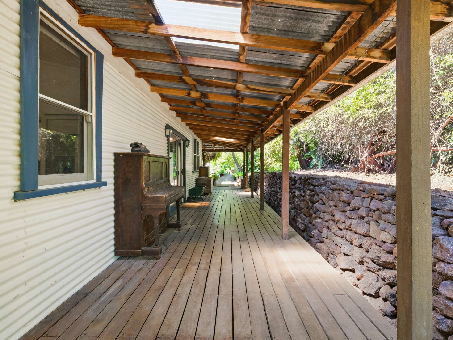 84 Kings Lane, Moyhu For Sale by Farmbuy.com - image 3