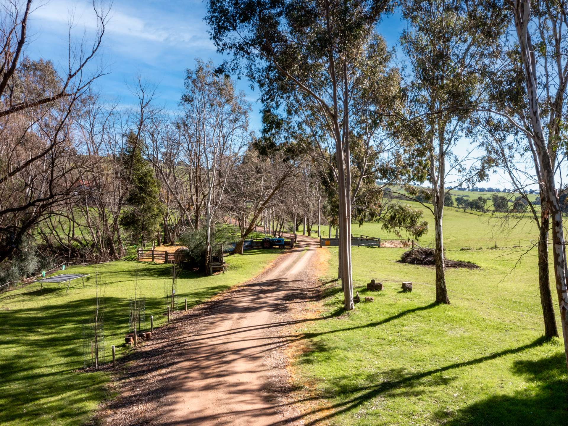 84 Kings Lane, Moyhu For Sale by Farmbuy.com - image 34