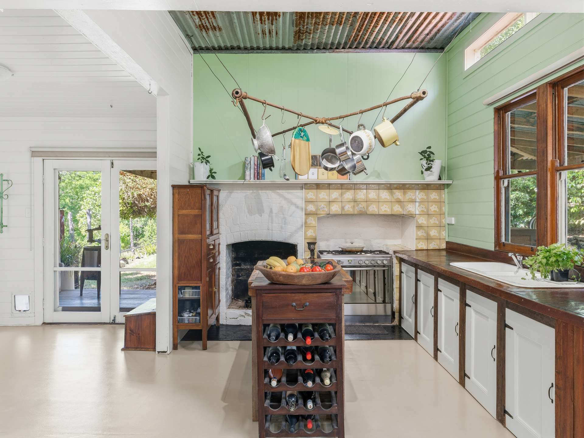 84 Kings Lane, Moyhu For Sale by Farmbuy.com - image 4