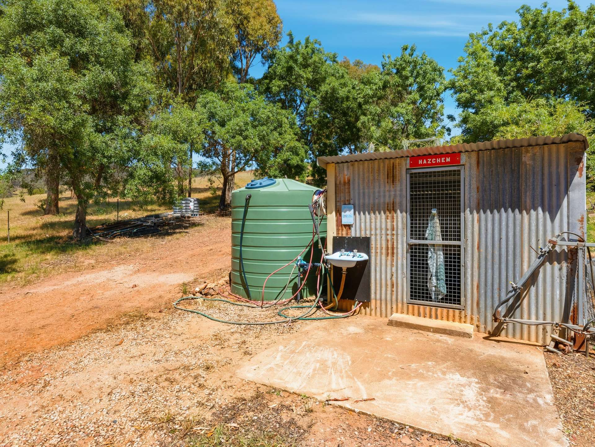 84 Kings Lane, Moyhu For Sale by Farmbuy.com - image 25