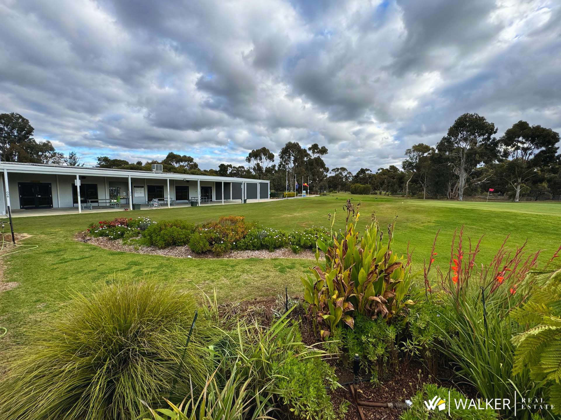 1 Belthorpe Drive, Kyabram For Sale by Farmbuy.com - image 11