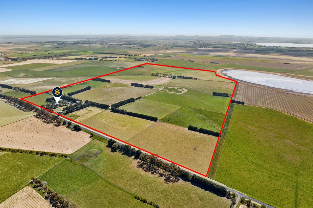 975 Warrowie Road, Irrewarra For Sale by Farmbuy.com - image 2