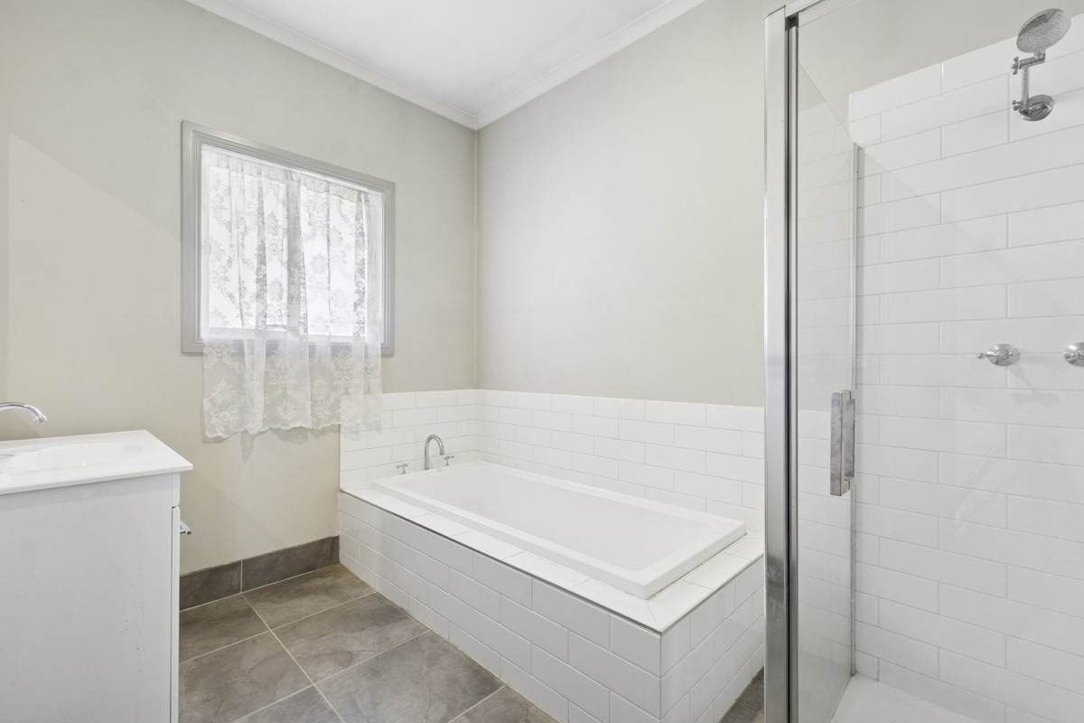 975 Warrowie Road, Irrewarra For Sale by Farmbuy.com - image 12