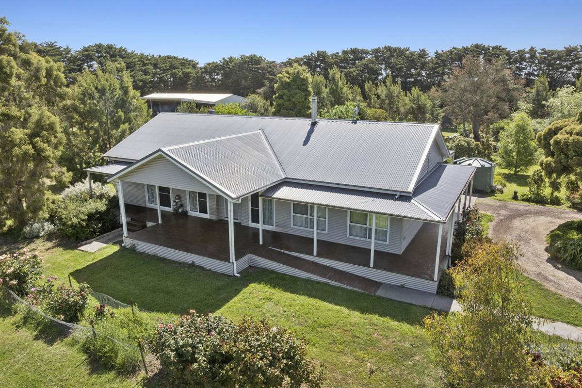 975 Warrowie Road, Irrewarra For Sale by Farmbuy.com - image 9
