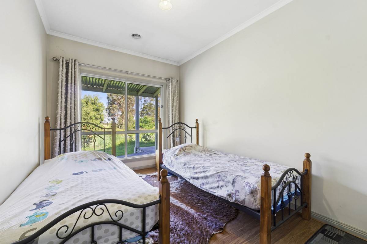 975 Warrowie Road, Irrewarra For Sale by Farmbuy.com - image 15