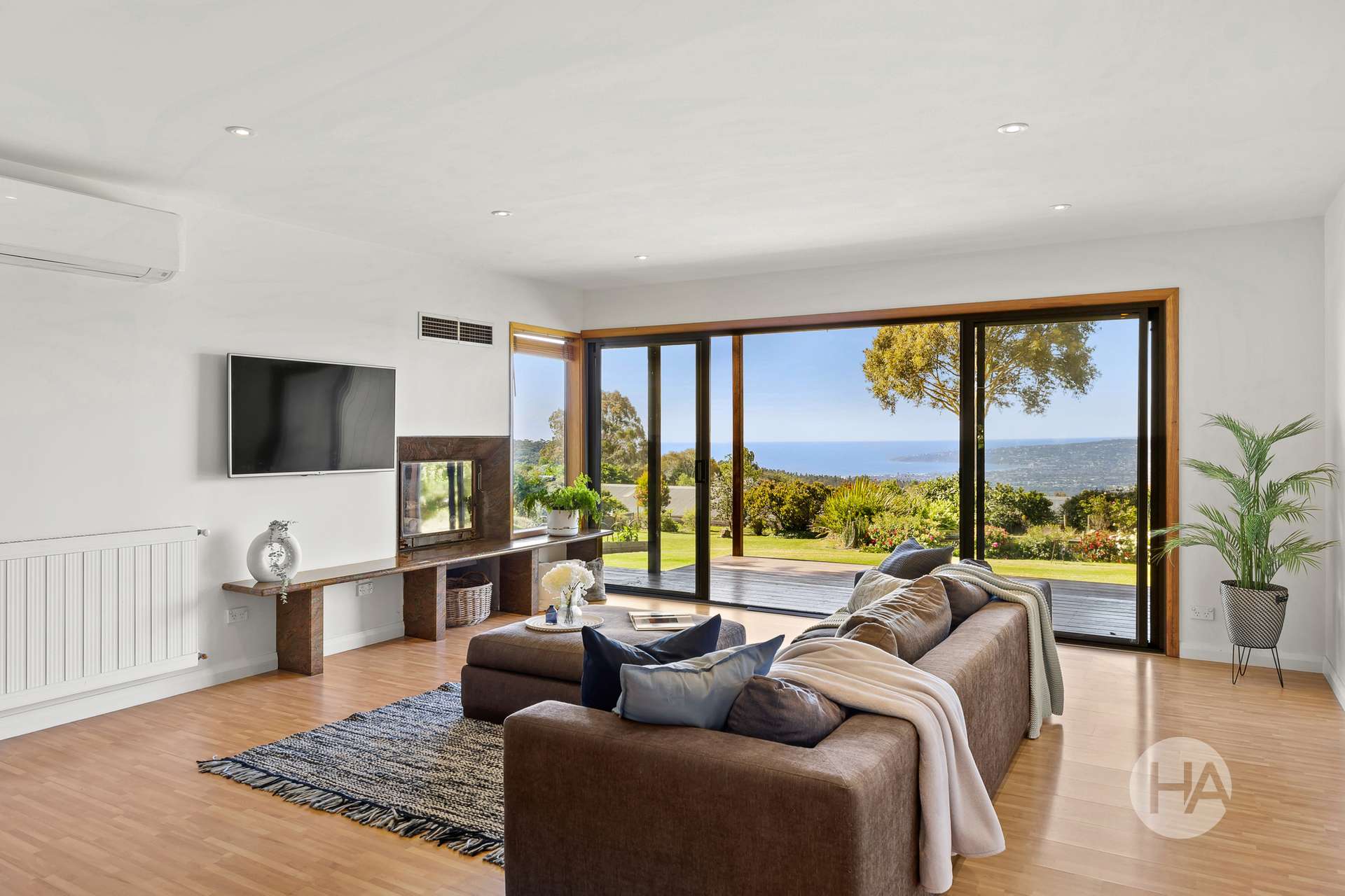 414 Arthurs Seat Road, Red Hill For Sale by Farmbuy.com - image 6