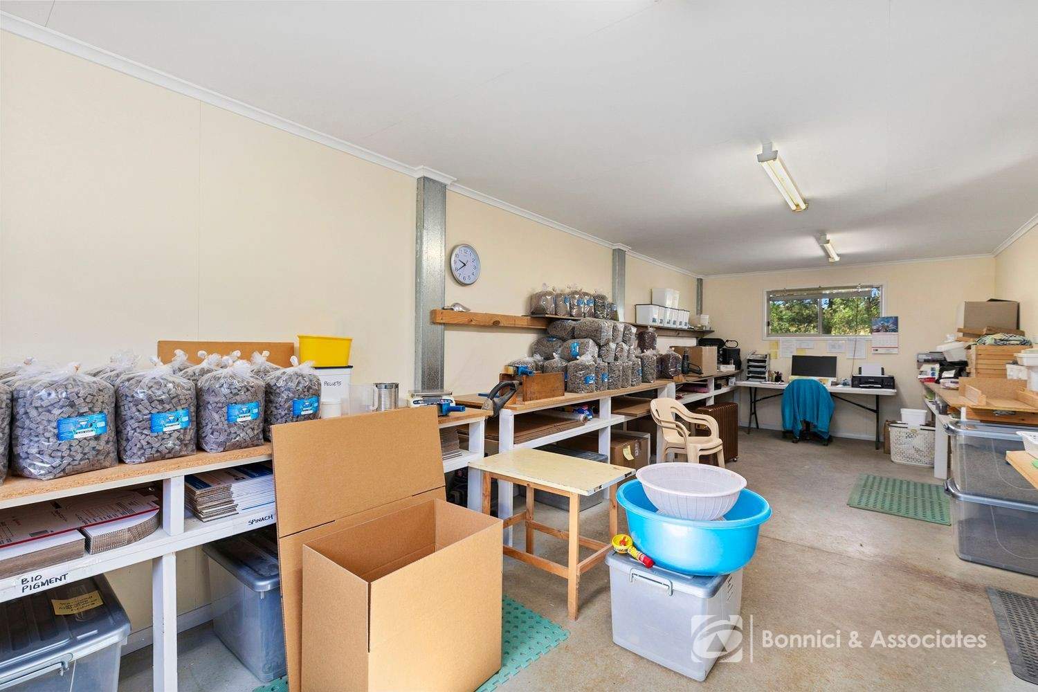 121 Stanley Road, Beechworth For Sale by Farmbuy.com - image 17