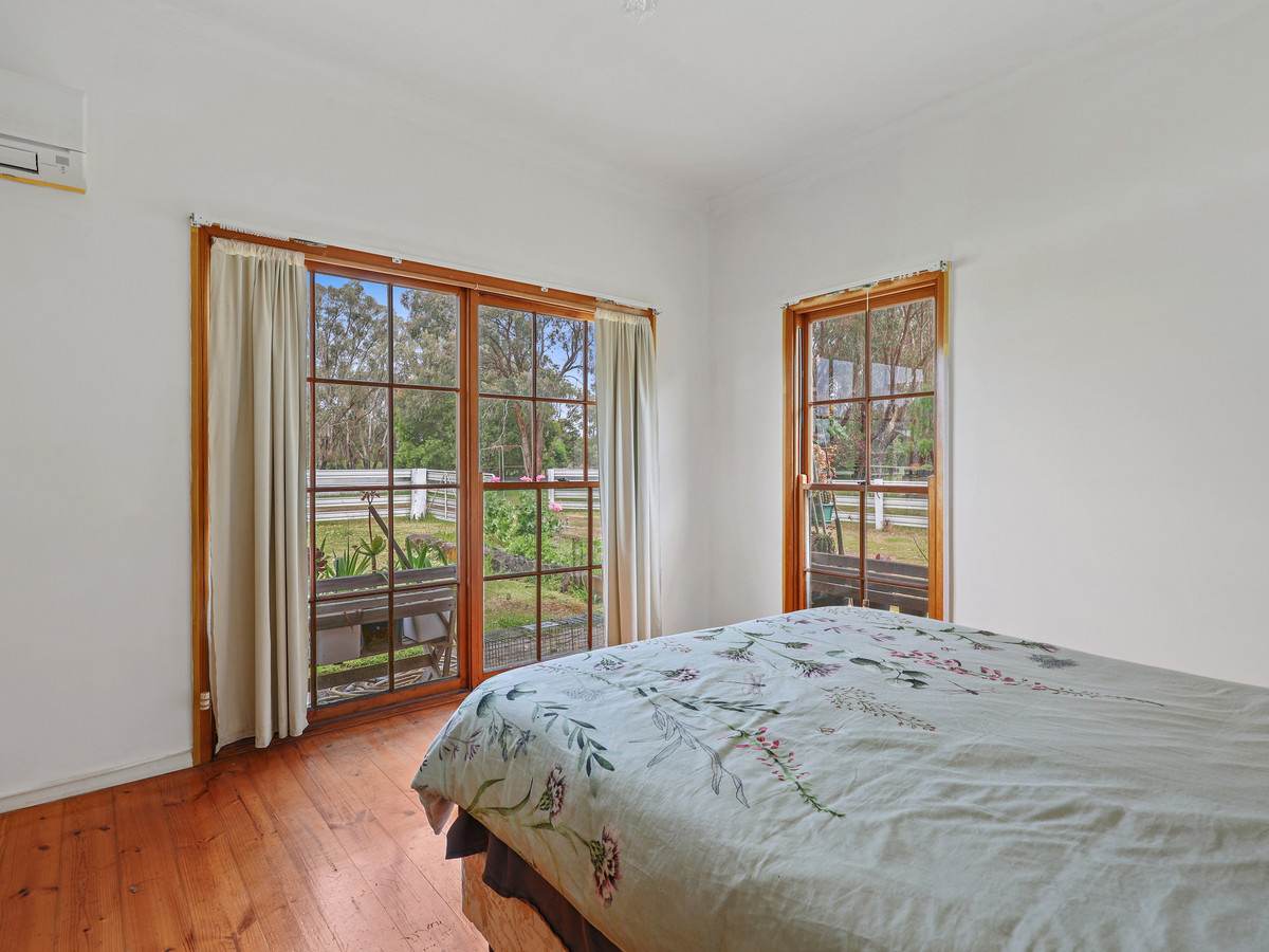 5156 Dartmoor-Hamilton Road, Branxholme For Sale by Farmbuy.com - image 8