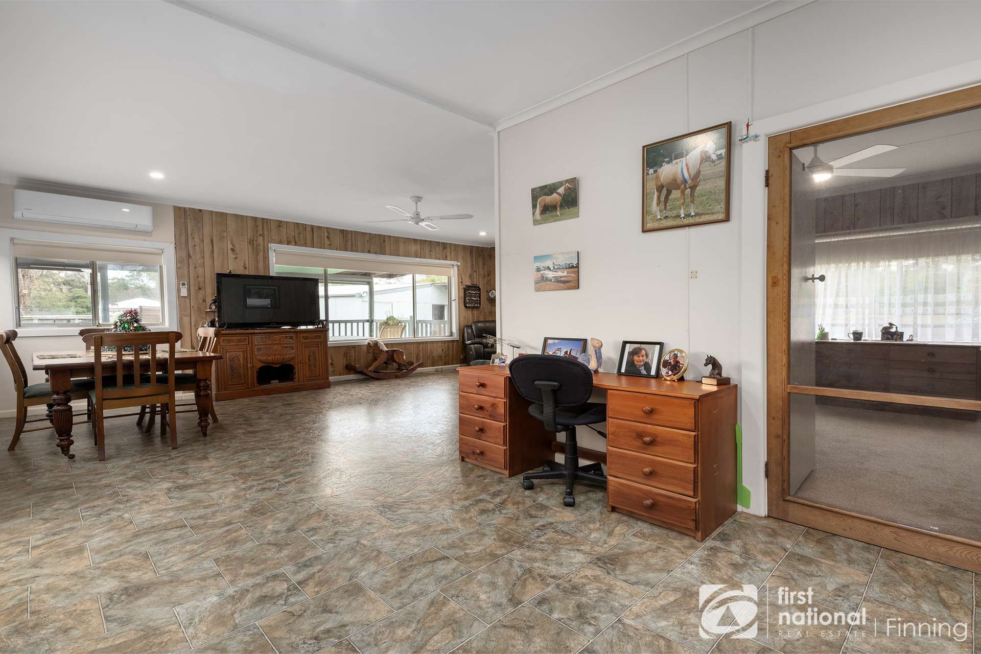 191-193 Smiths Lane, Cranbourne South For Sale by Farmbuy.com - image 7
