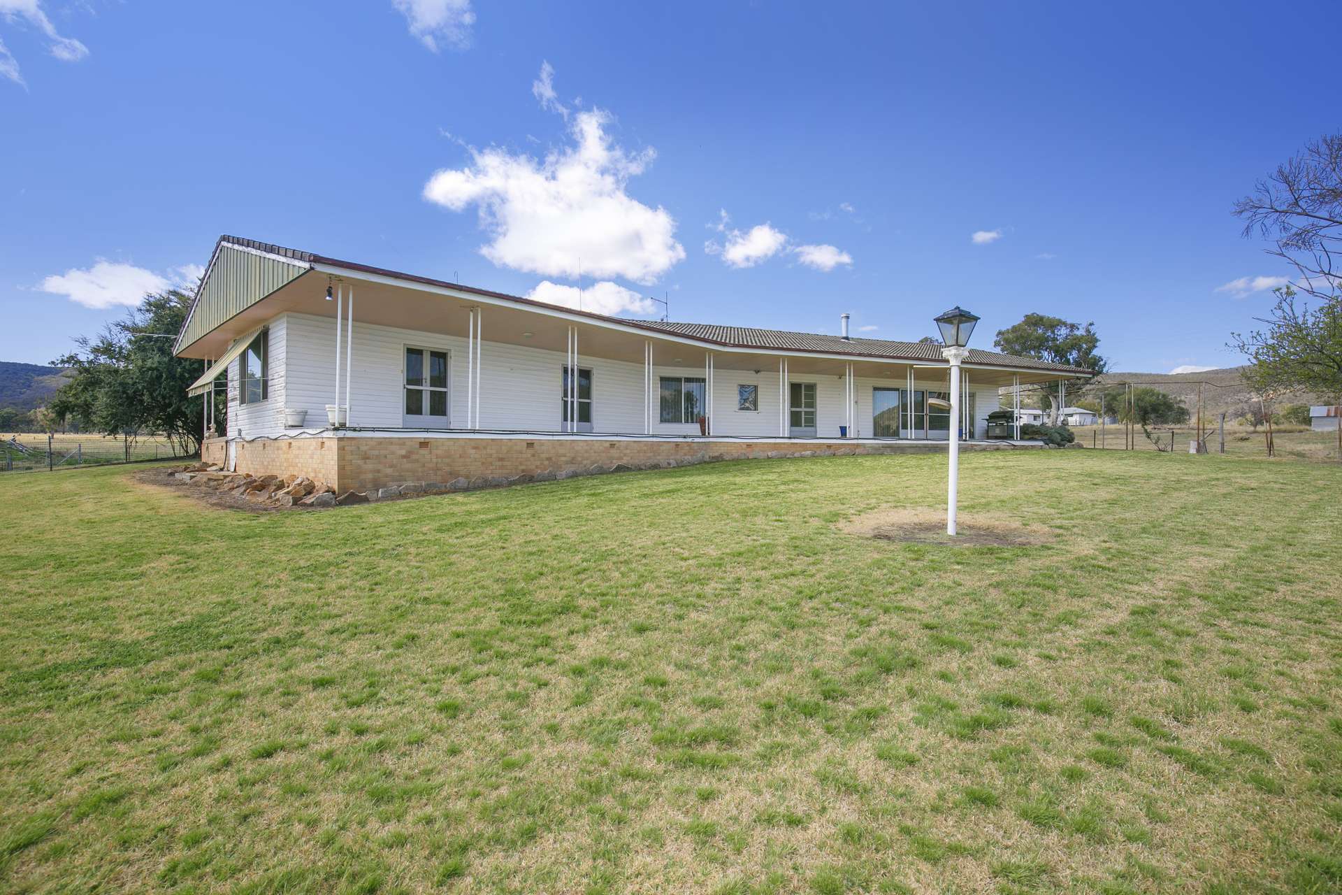 'Bimbadeen' Dry Creek Road, Bundarra For Sale by Farmbuy.com - image 17
