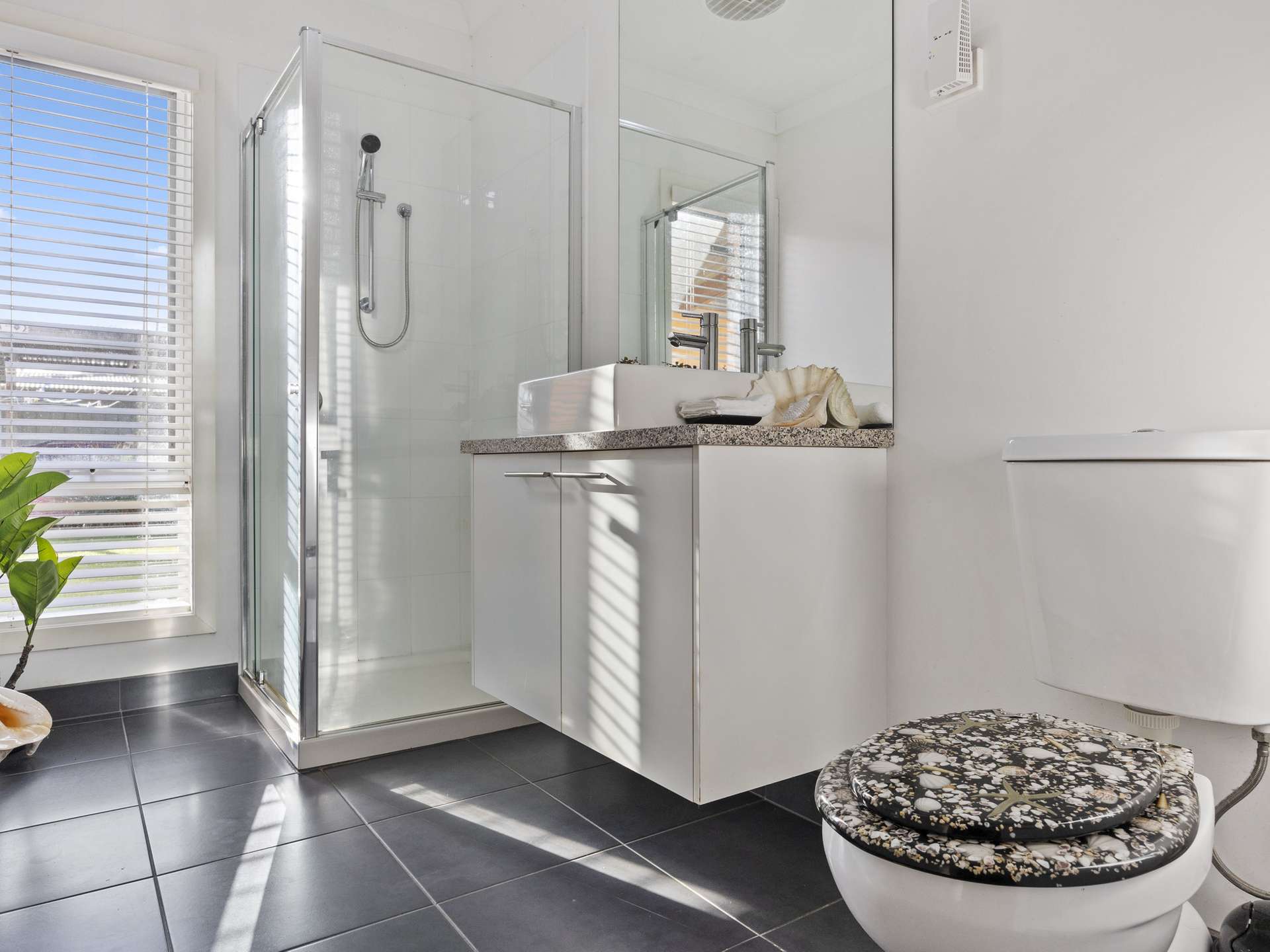 70 Davies Road West, Sandy Point For Sale by Farmbuy.com - image 15