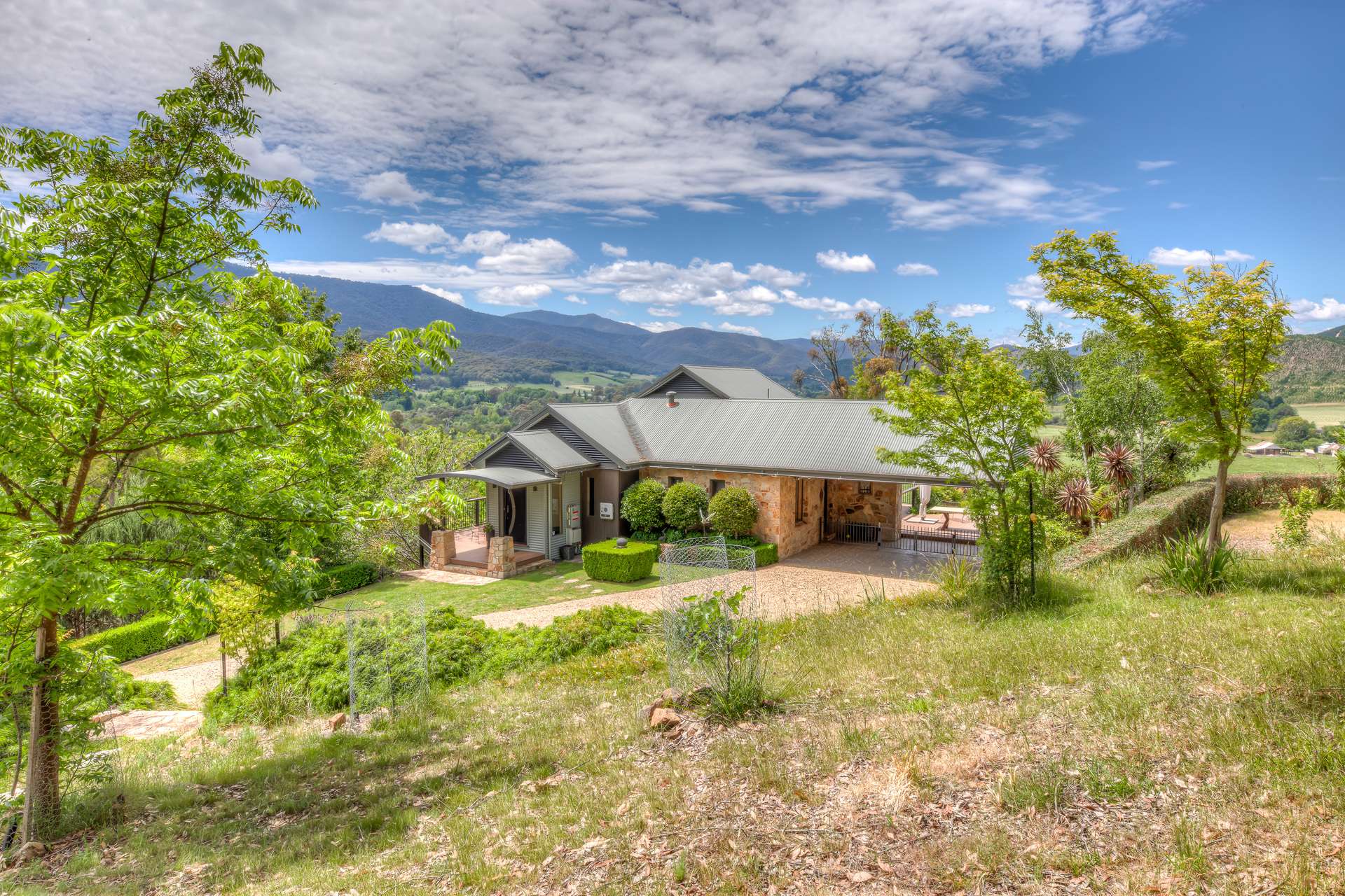 207 Mount Buffalo Road, Porepunkah For Sale by Farmbuy.com - image 30