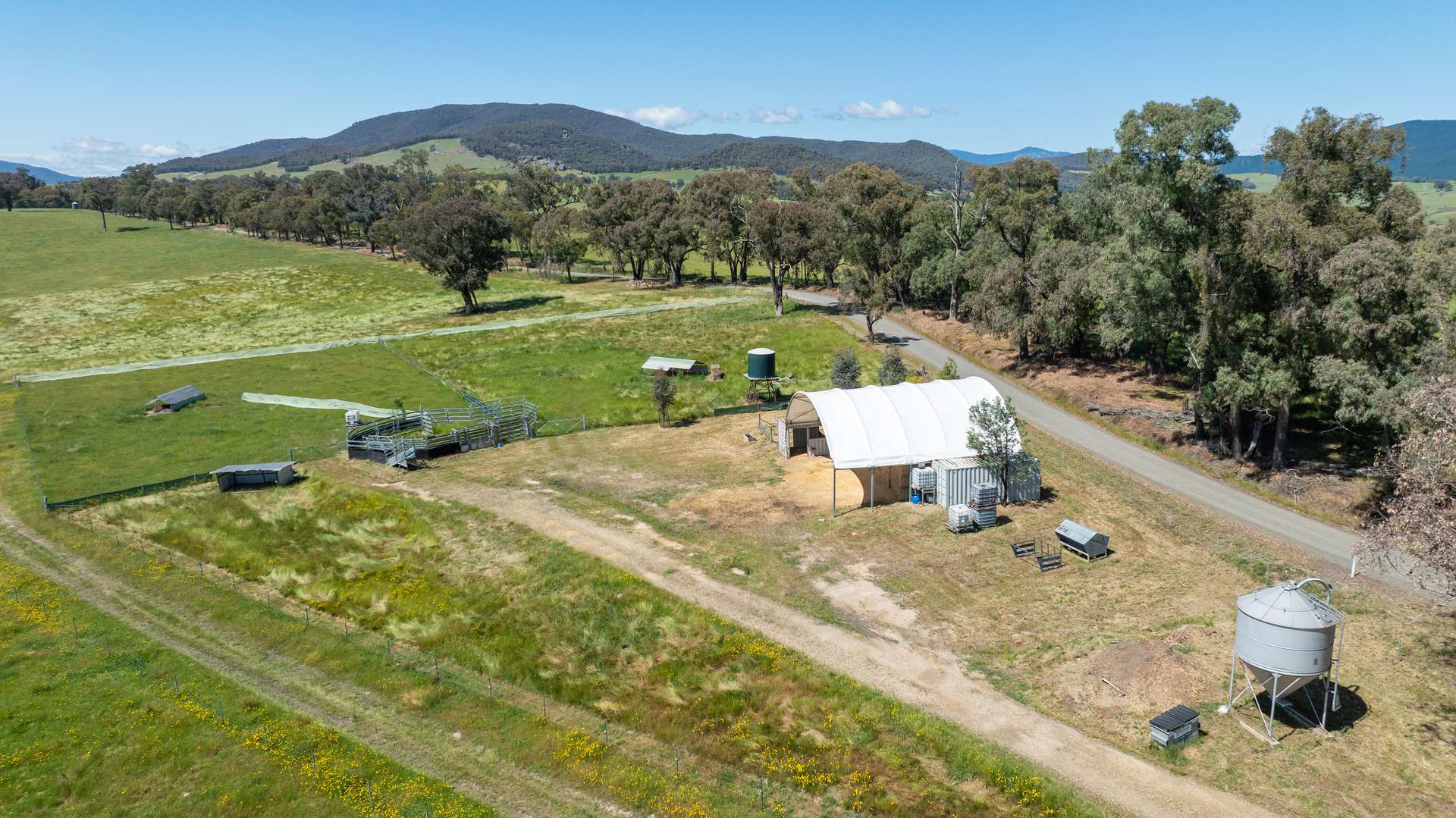 417 Black Flats Road, Mudgegonga For Sale by Farmbuy.com - image 9