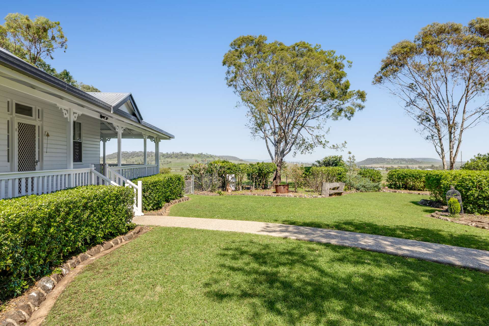 'Warialda' 96 Moller Road, East Greenmount Sold by Farmbuy.com - image 3