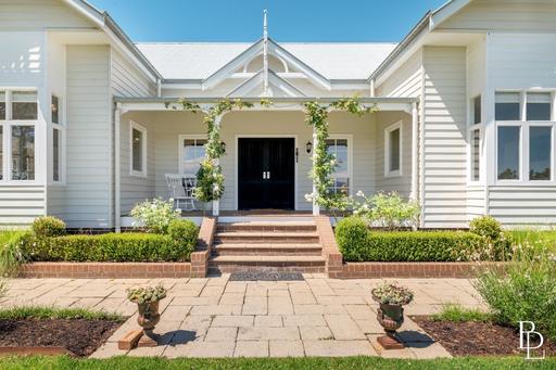 Farm For Sale - NSW - Nowra Hill - 2540 - South Coast Classic Country Farmhouse 